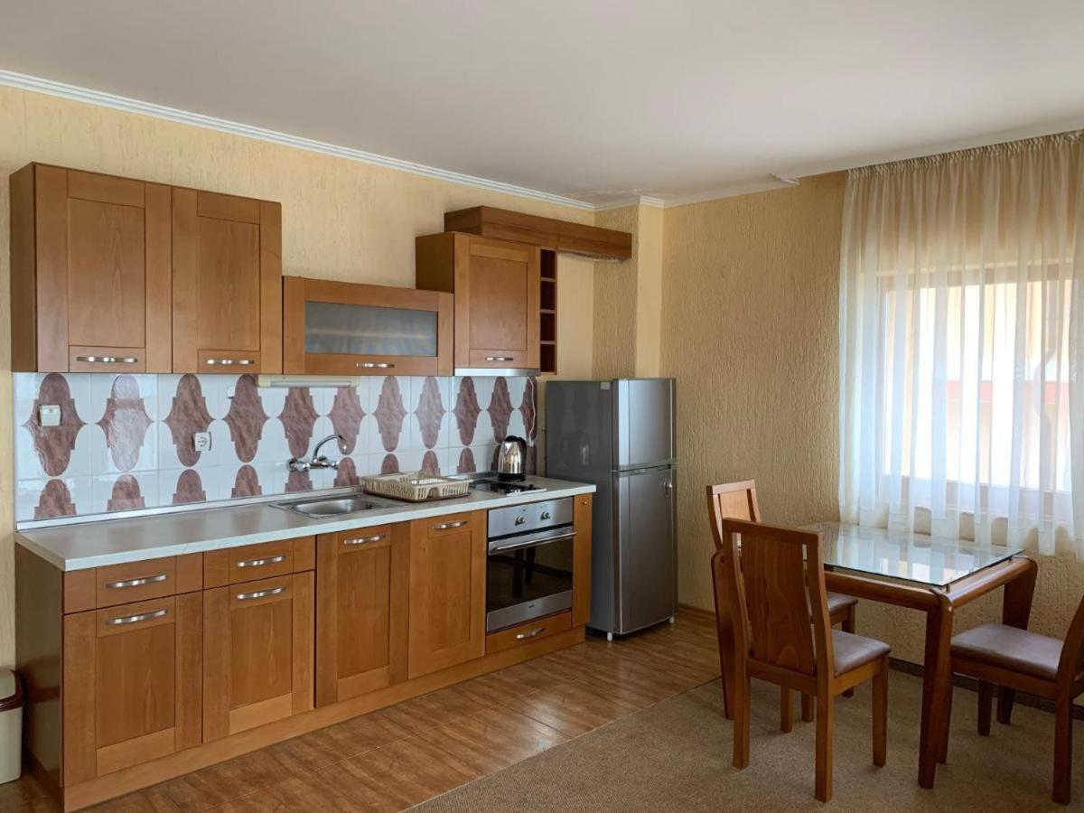 Elizabeth Beach Apartments 네세부르 외부 사진